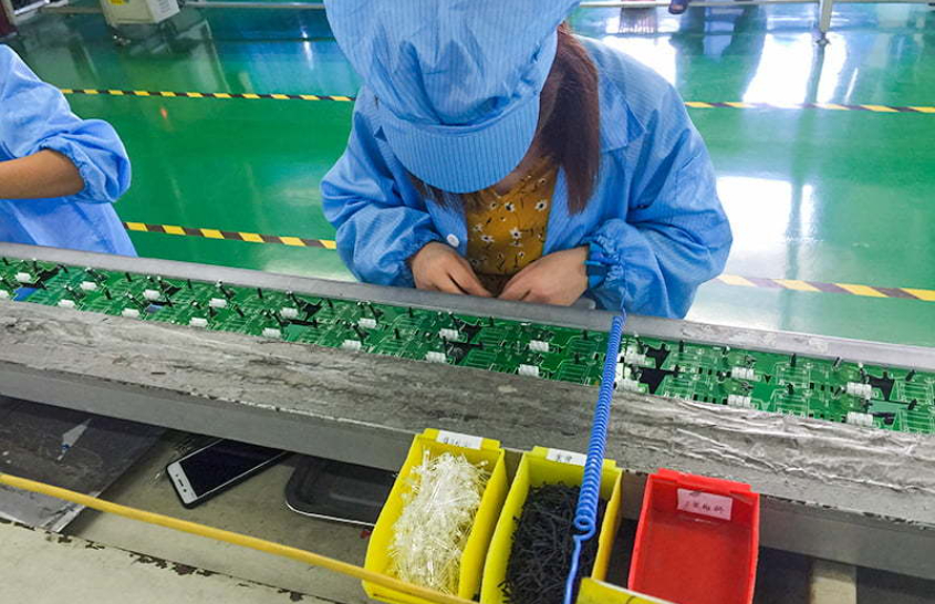 PCB 工作室 - 装配线