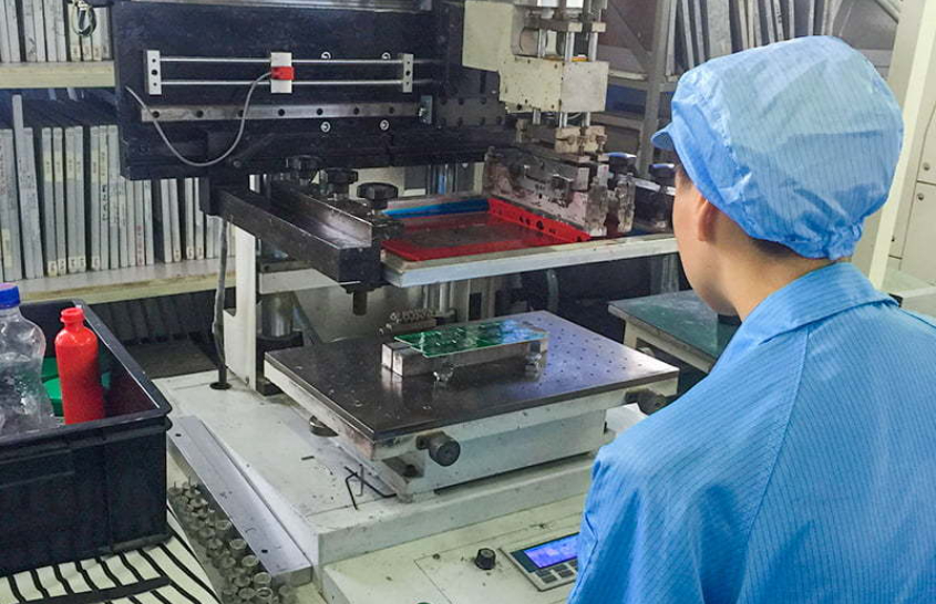 PCB 工作室 - SMT 工作室